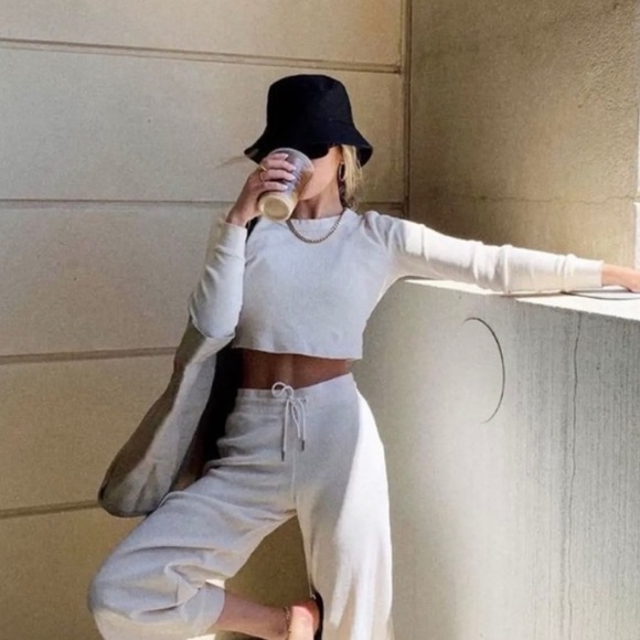 NWOT crop MATE thermal - Picture 2 of 5